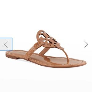 ISO: LEFT TORY BURCH SANDAL 7.5